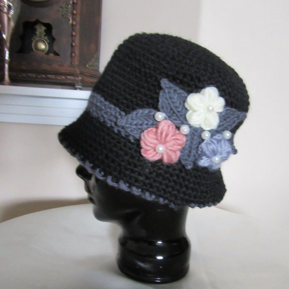 Knit Hat - Felt Lining - Picture 9 of 11